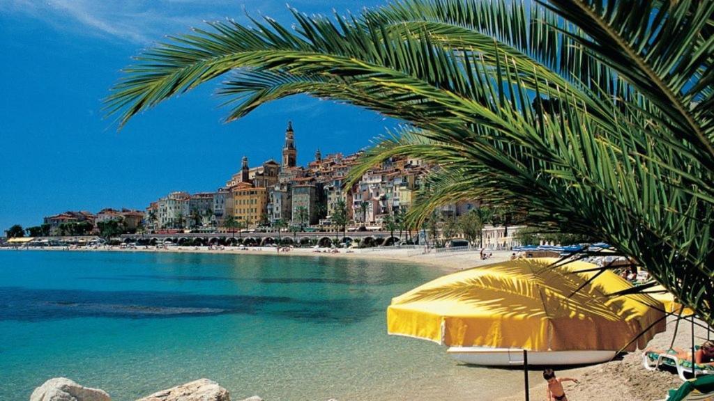 Monaco # Menton - 4 Persons - Hypercenter - Private Parking - Full Renovated - Clim - Fast Wifi - Beach And Sun Buitenkant foto