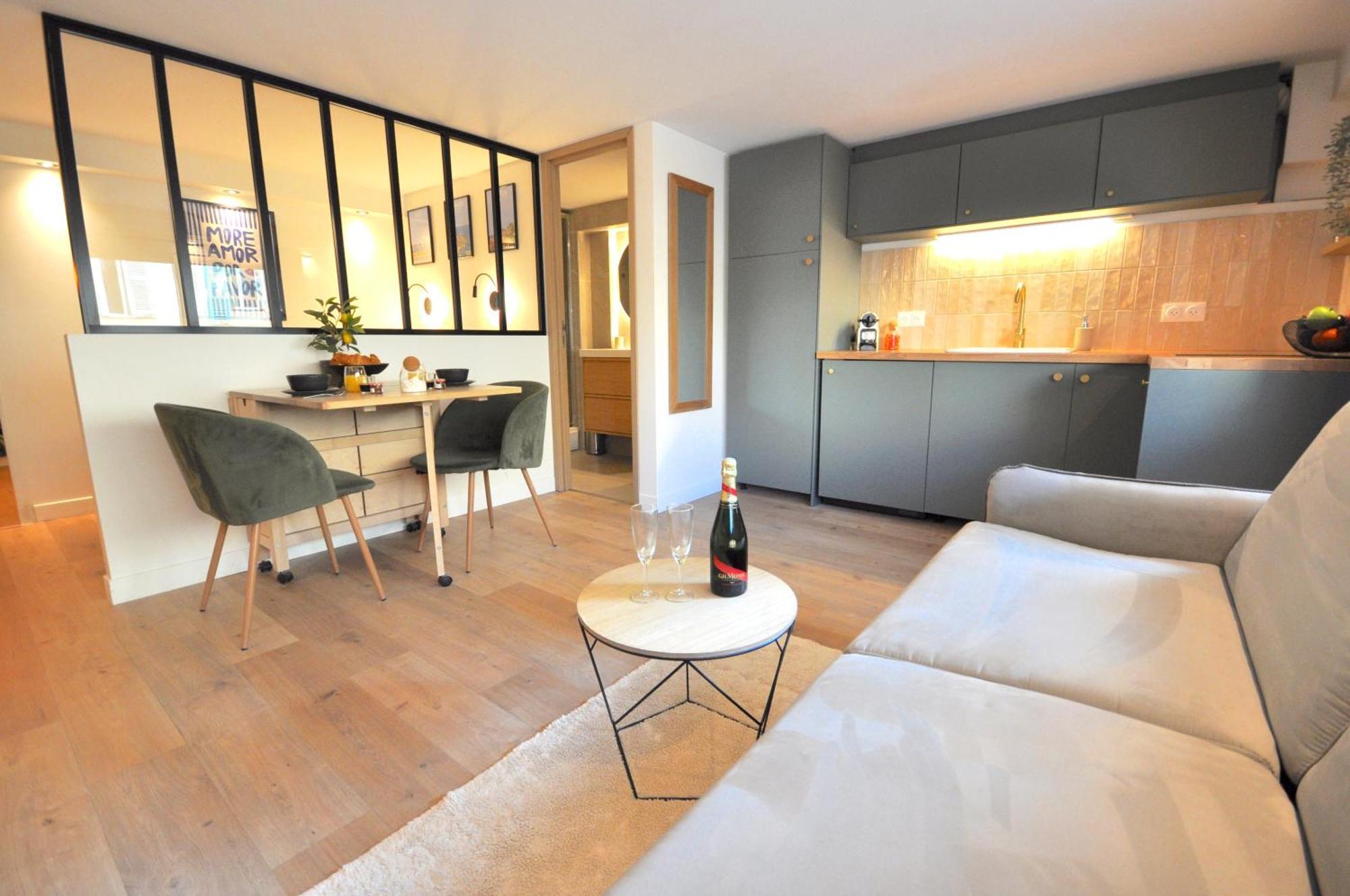 Monaco # Menton - 4 Persons - Hypercenter - Private Parking - Full Renovated - Clim - Fast Wifi - Beach And Sun Buitenkant foto