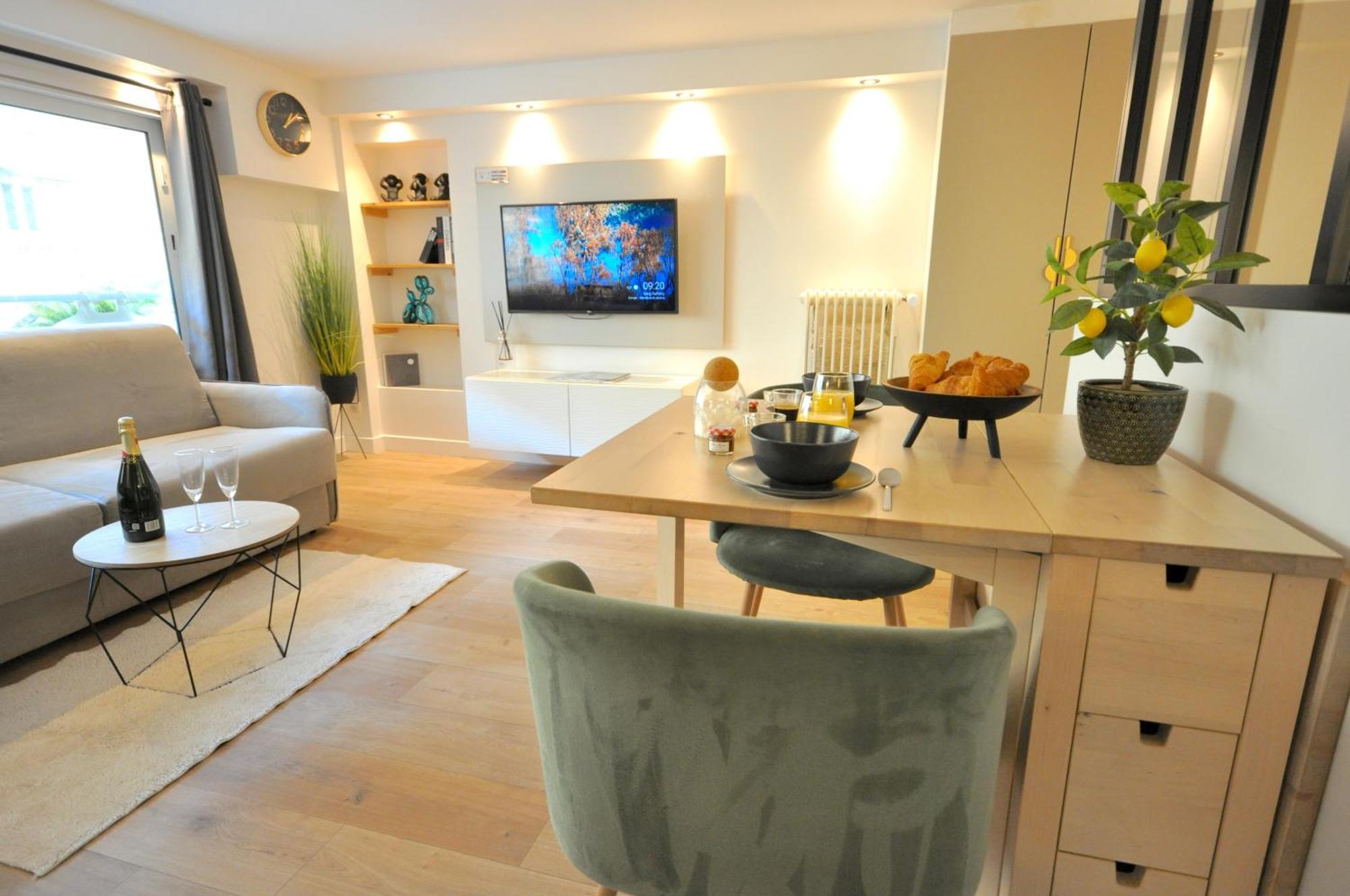 Monaco # Menton - 4 Persons - Hypercenter - Private Parking - Full Renovated - Clim - Fast Wifi - Beach And Sun Buitenkant foto