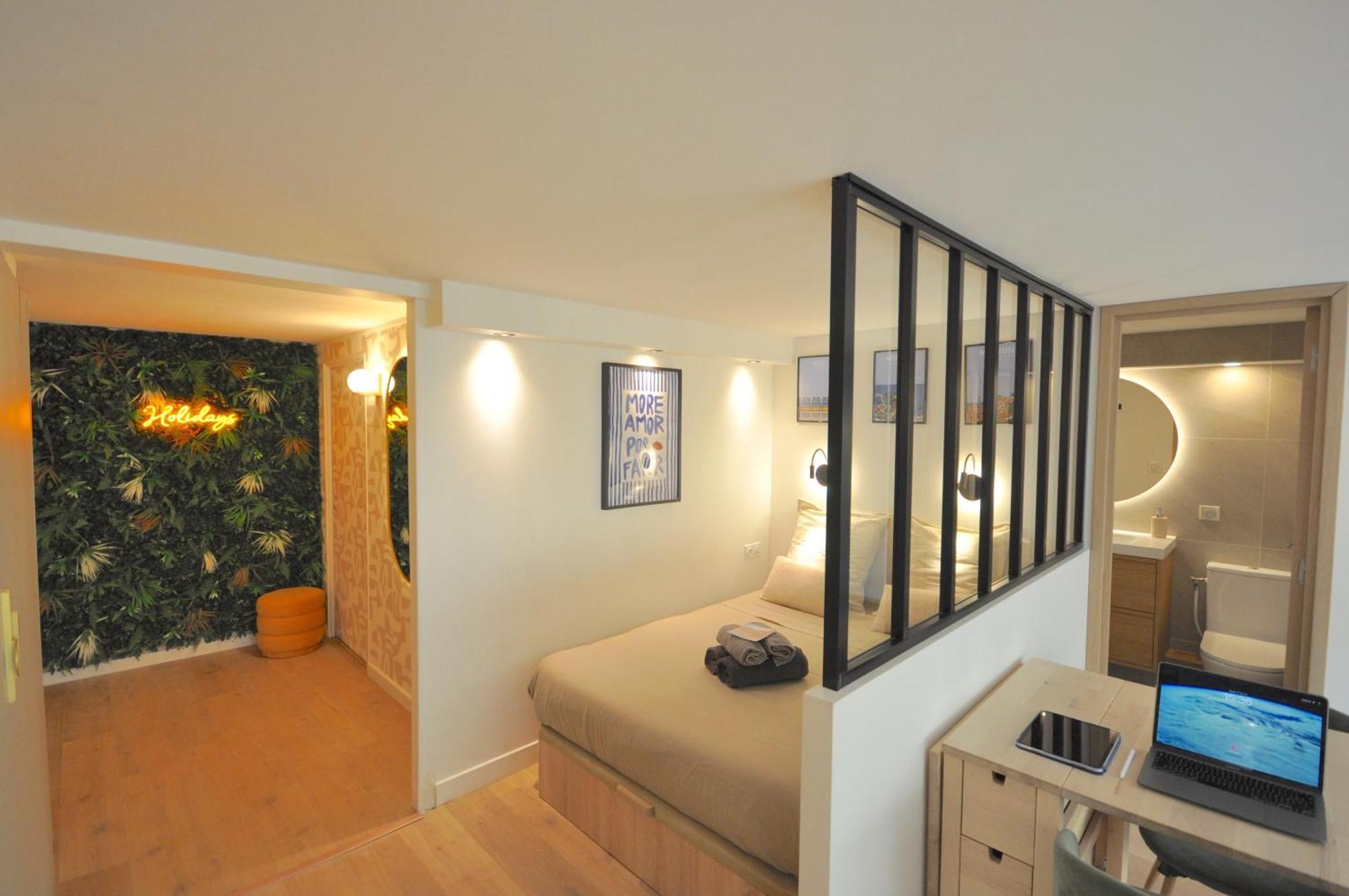 Monaco # Menton - 4 Persons - Hypercenter - Private Parking - Full Renovated - Clim - Fast Wifi - Beach And Sun Buitenkant foto