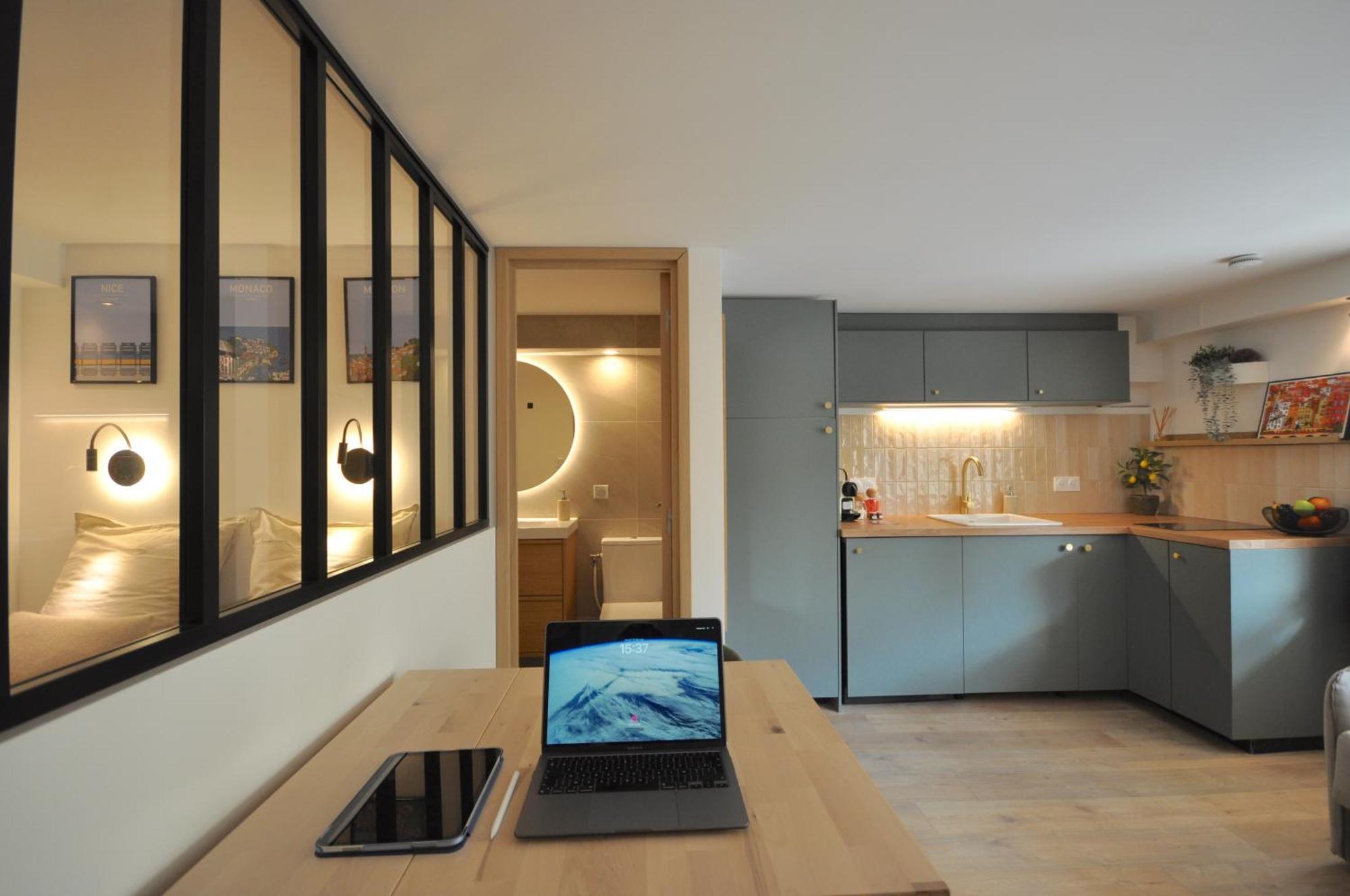 Monaco # Menton - 4 Persons - Hypercenter - Private Parking - Full Renovated - Clim - Fast Wifi - Beach And Sun Buitenkant foto