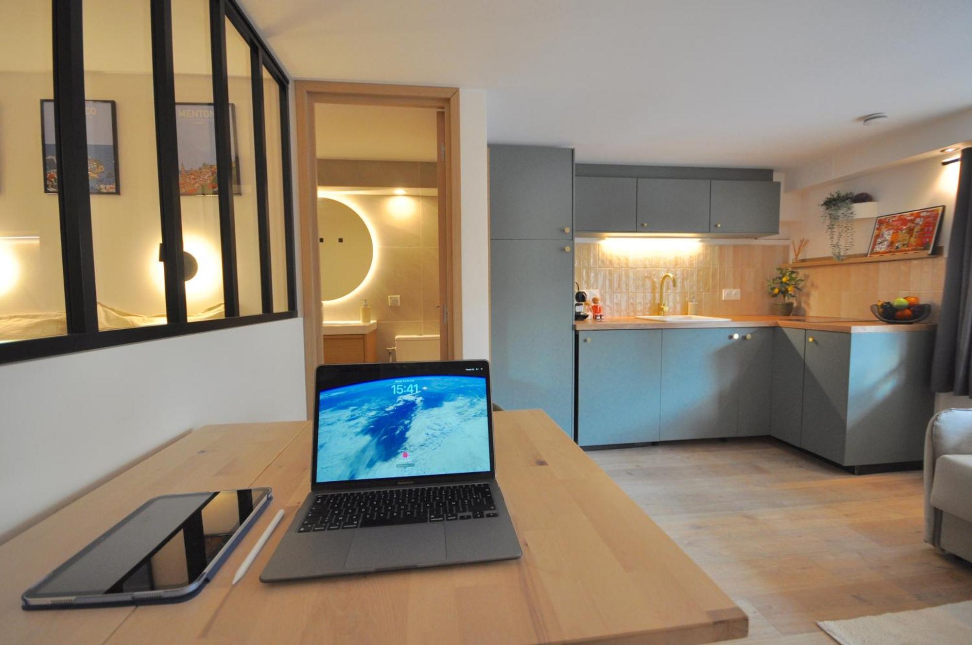Monaco # Menton - 4 Persons - Hypercenter - Private Parking - Full Renovated - Clim - Fast Wifi - Beach And Sun Buitenkant foto